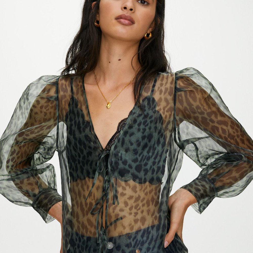 Little Moon, Celestia see-through blouse